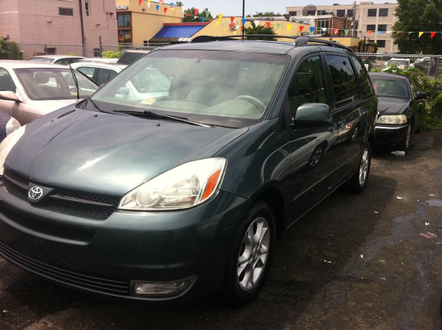 Toyota Sienna 2005 photo 9