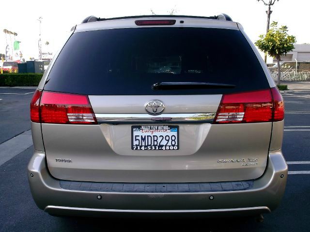 Toyota Sienna SEL Sport Utility 4D MiniVan