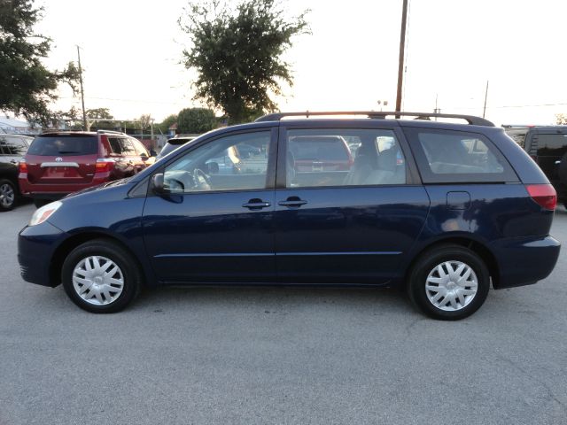 Toyota Sienna 2005 photo 3