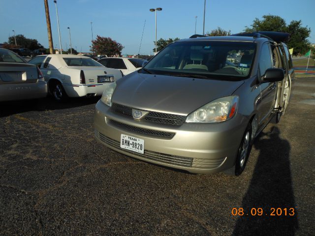 Toyota Sienna 2005 photo 4