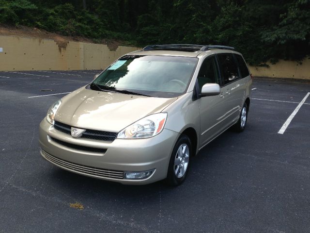 Toyota Sienna 2005 photo 3