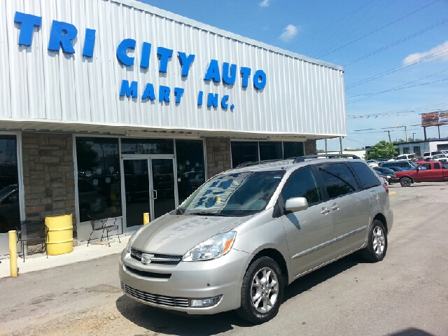 Toyota Sienna 2005 photo 1