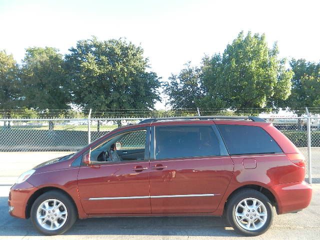 Toyota Sienna 2005 photo 3