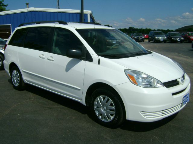 Toyota Sienna 2005 photo 3