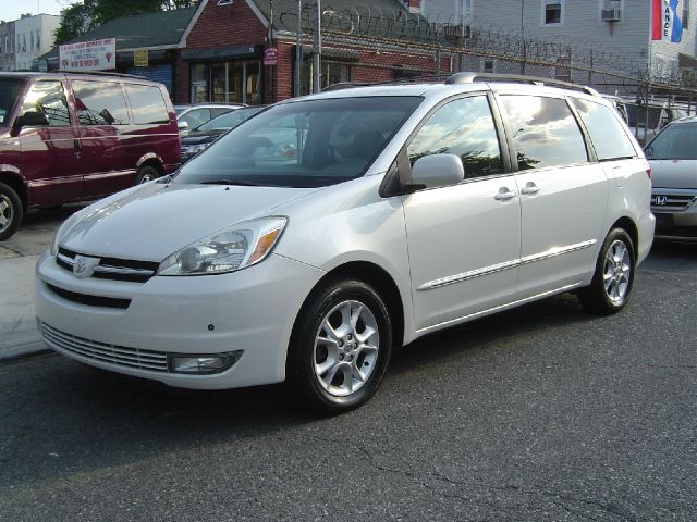 Toyota Sienna 2005 photo 6