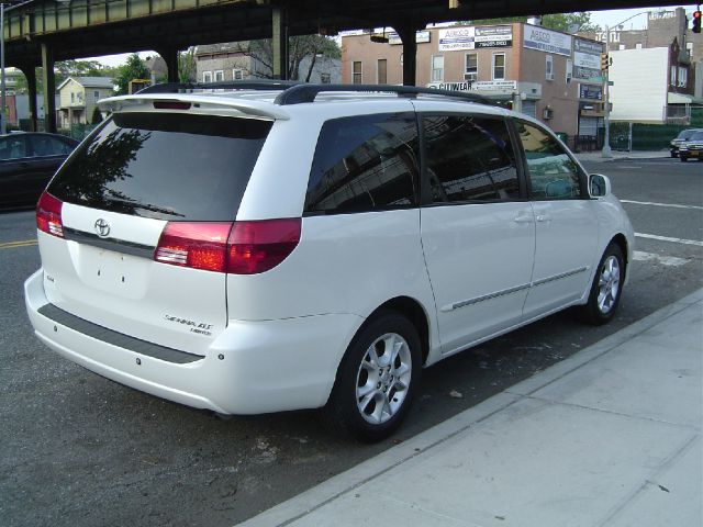 Toyota Sienna 2005 photo 7