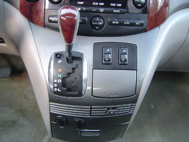 Toyota Sienna 2005 photo 9