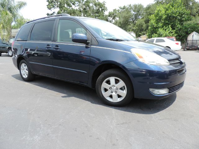 Toyota Sienna 2005 photo 3