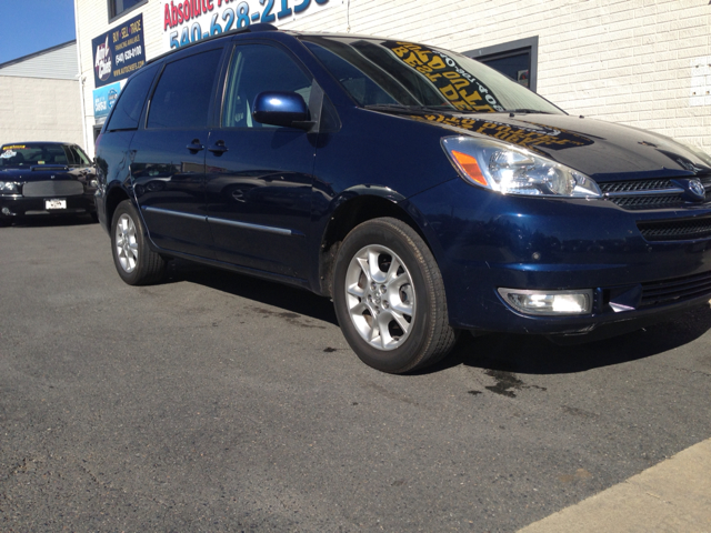 Toyota Sienna 2005 photo 4