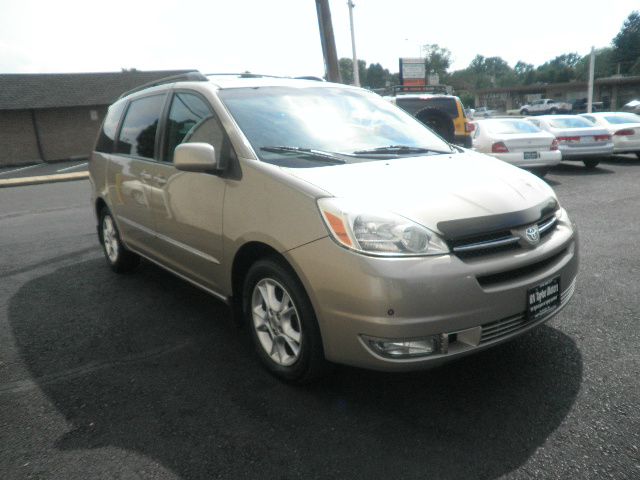 Toyota Sienna 2005 photo 3