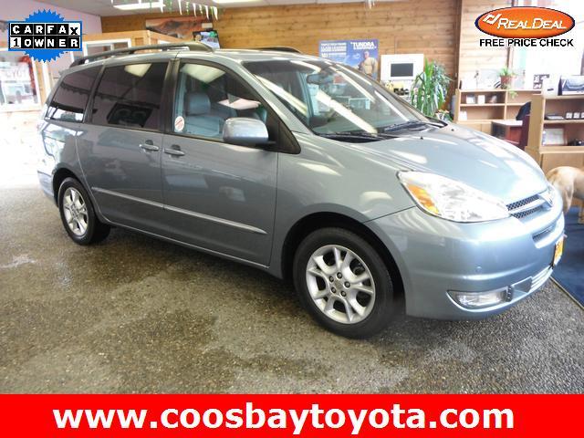 Toyota Sienna 2005 photo 1