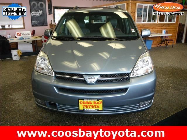 Toyota Sienna 2005 photo 4