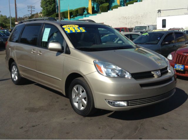 Toyota Sienna 2005 photo 4