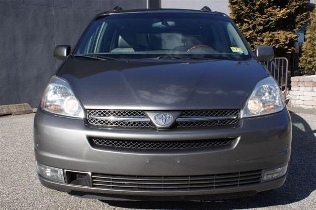 Toyota Sienna 2005 photo 3