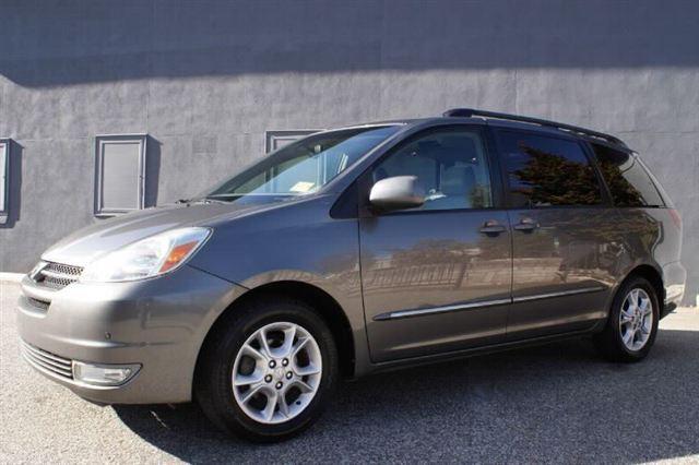 Toyota Sienna 2005 photo 4