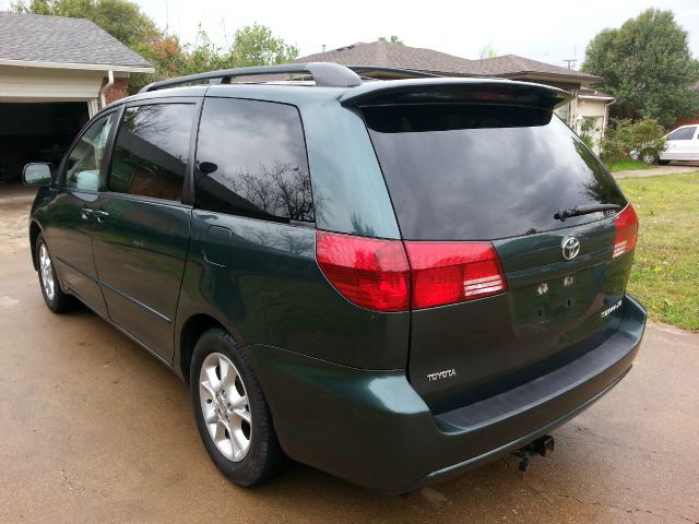 Toyota Sienna 2005 photo 10