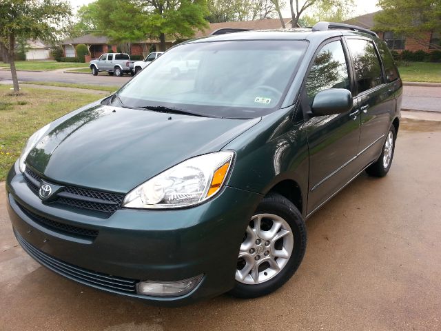 Toyota Sienna 2005 photo 18