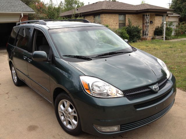 Toyota Sienna 2005 photo 19