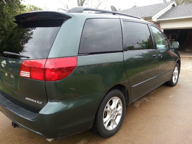 Toyota Sienna 2005 photo 5