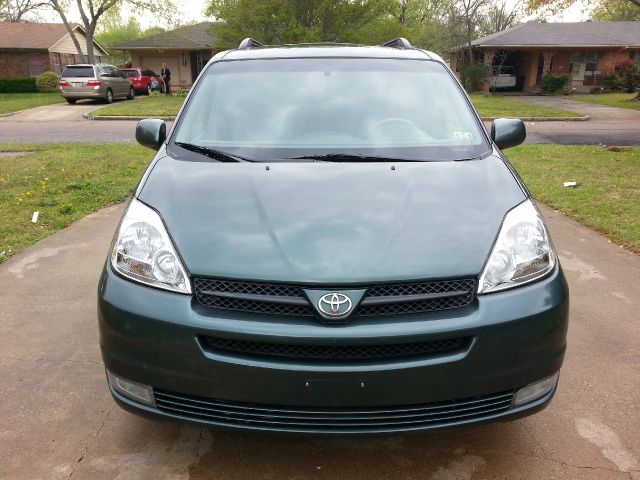 Toyota Sienna 2005 photo 80