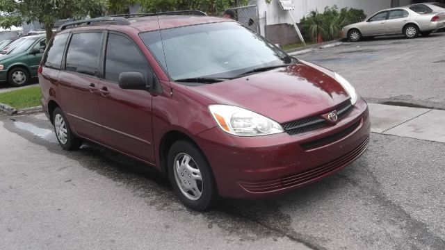 Toyota Sienna 2005 photo 3