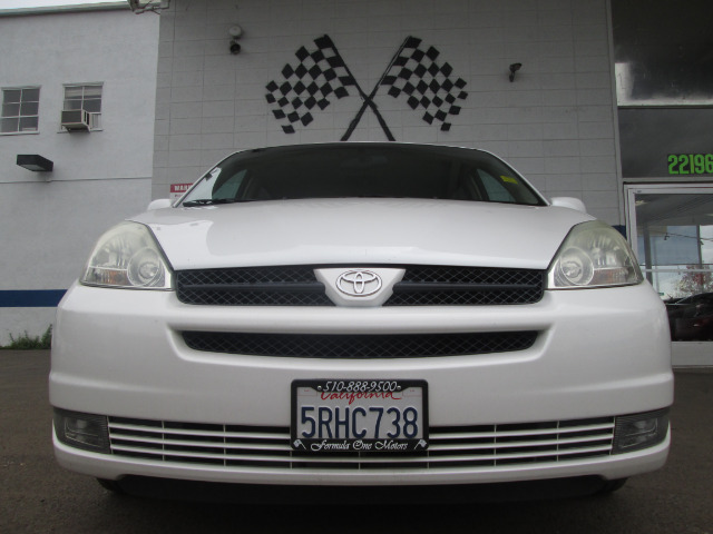 Toyota Sienna 2005 photo 4