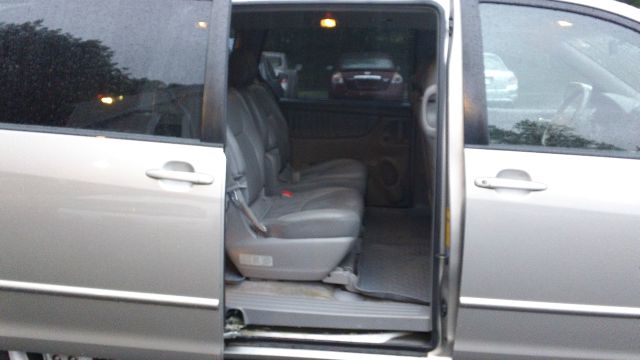 Toyota Sienna 2005 photo 15