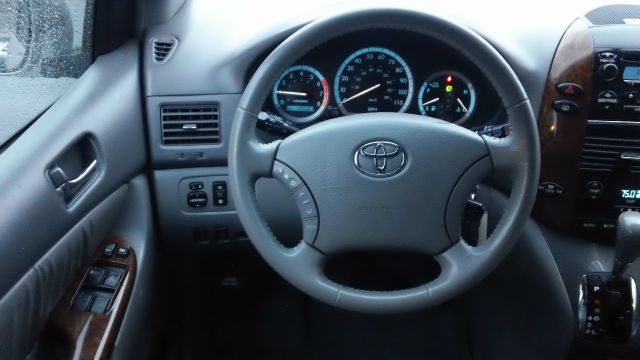 Toyota Sienna 2005 photo 6