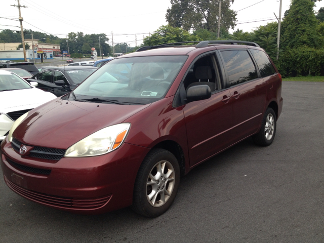 Toyota Sienna 4.6L XLT Sport MiniVan