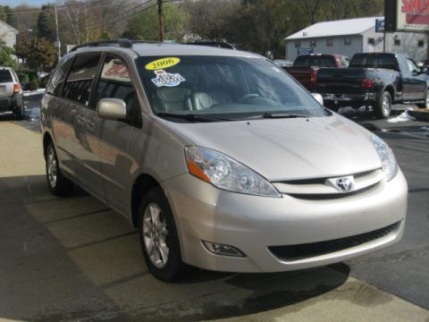 Toyota Sienna 2006 photo 4