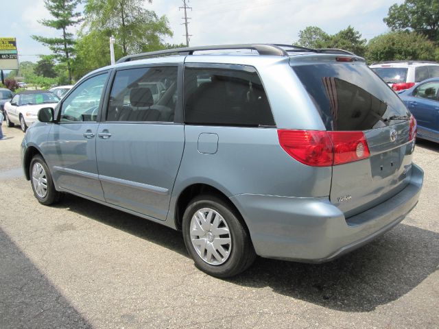 Toyota Sienna 2006 photo 3