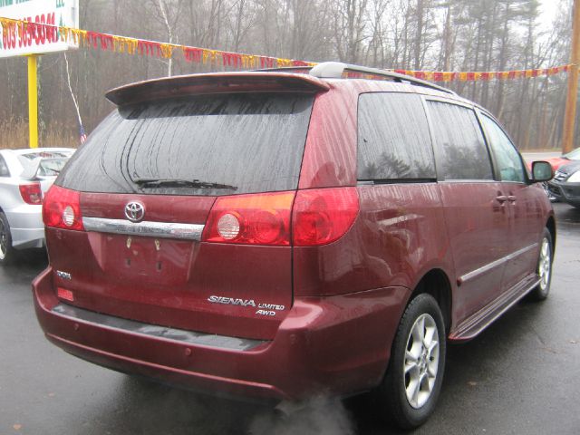 Toyota Sienna 2006 photo 4