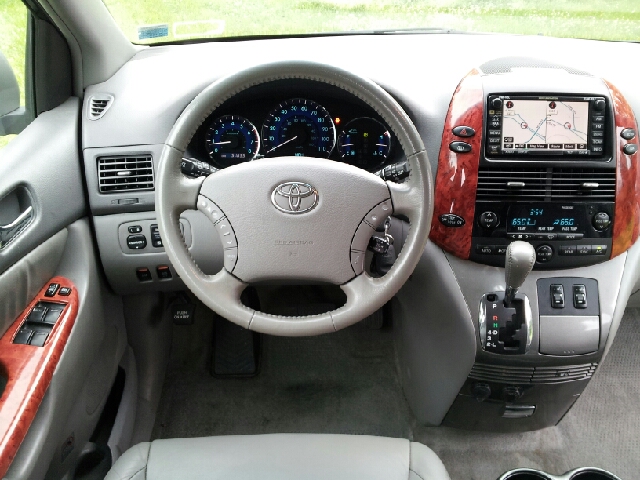 Toyota Sienna 2006 photo 12