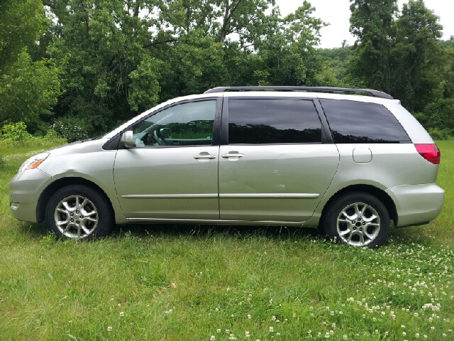 Toyota Sienna 2006 photo 30