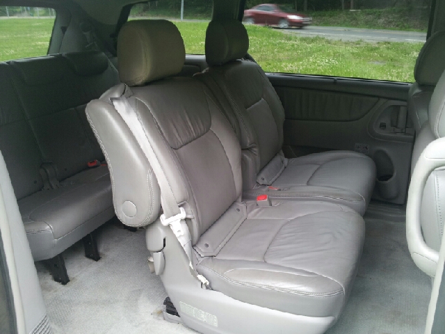 Toyota Sienna 2006 photo 4