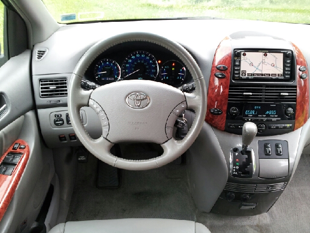 Toyota Sienna 2006 photo 49