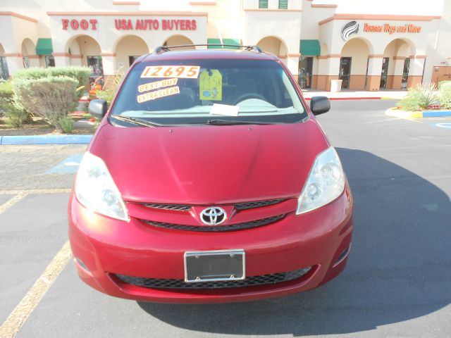 Toyota Sienna 2006 photo 3