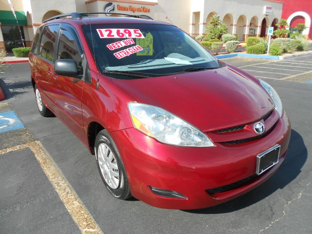 Toyota Sienna 2006 photo 4