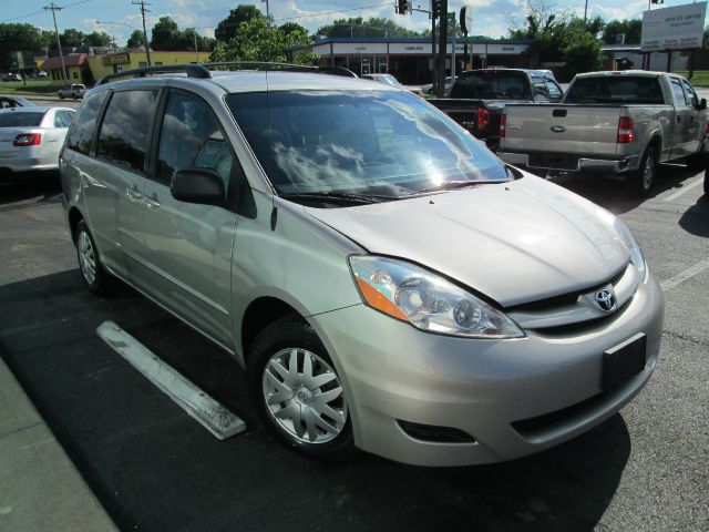 Toyota Sienna 2006 photo 15