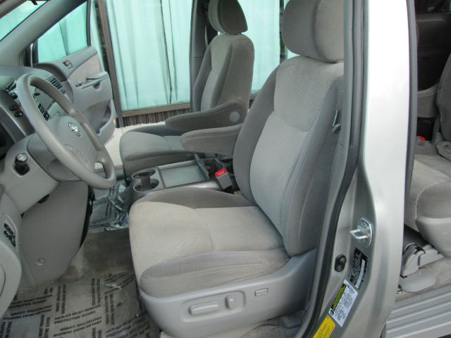 Toyota Sienna 2006 photo 5