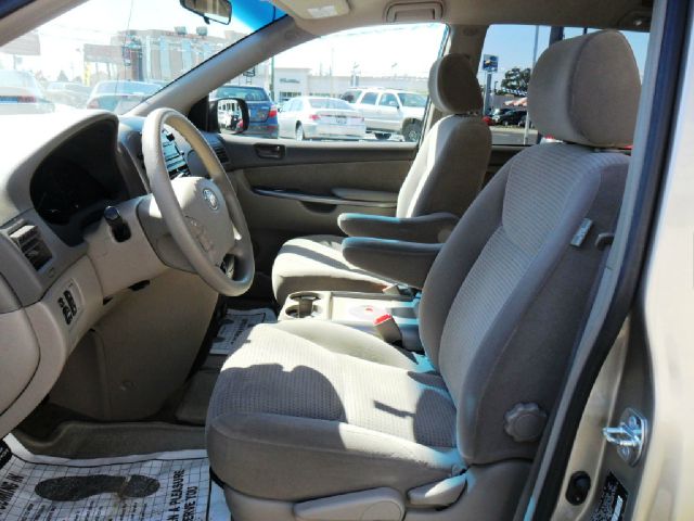 Toyota Sienna 2006 photo 9