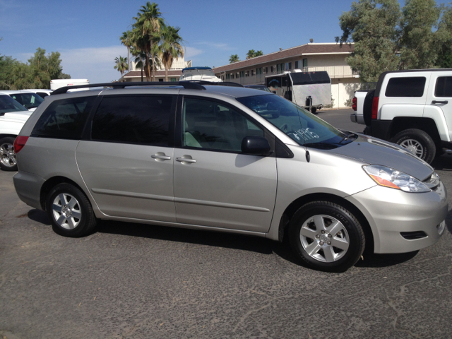 Toyota Sienna 2006 photo 4