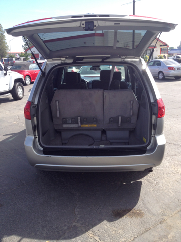 Toyota Sienna 2006 photo 6