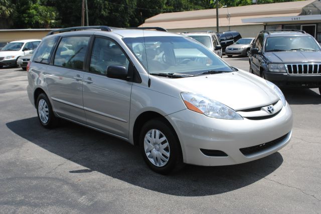 Toyota Sienna 2006 photo 17