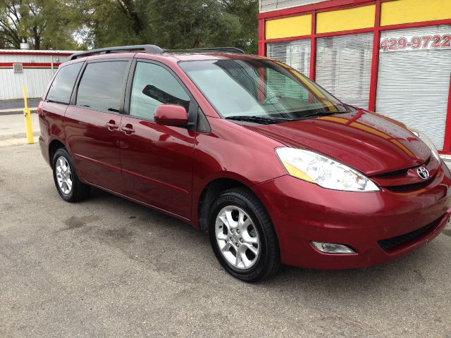 Toyota Sienna 2006 photo 3