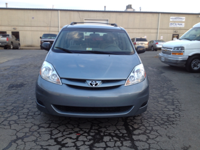 Toyota Sienna 2006 photo 4