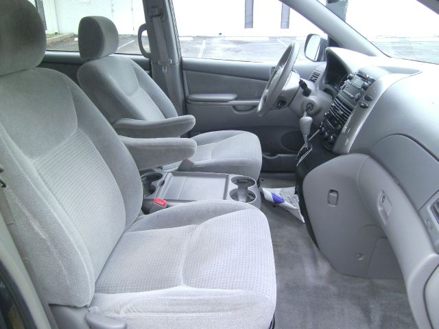 Toyota Sienna 2006 photo 9