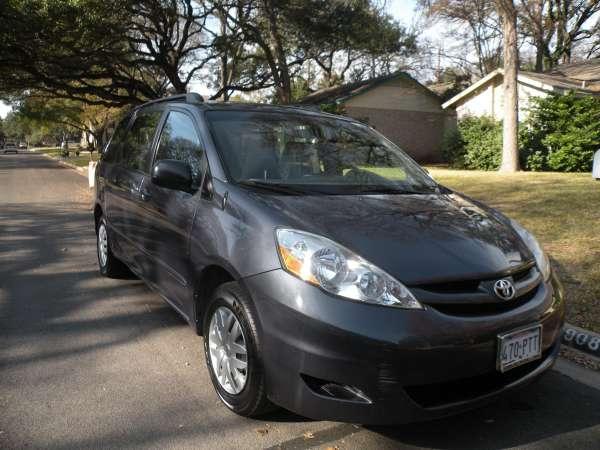 Toyota Sienna 2006 photo 0