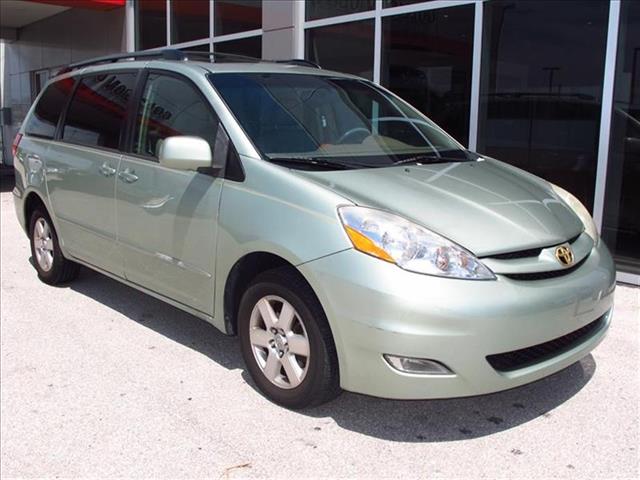 Toyota Sienna 2006 photo 3