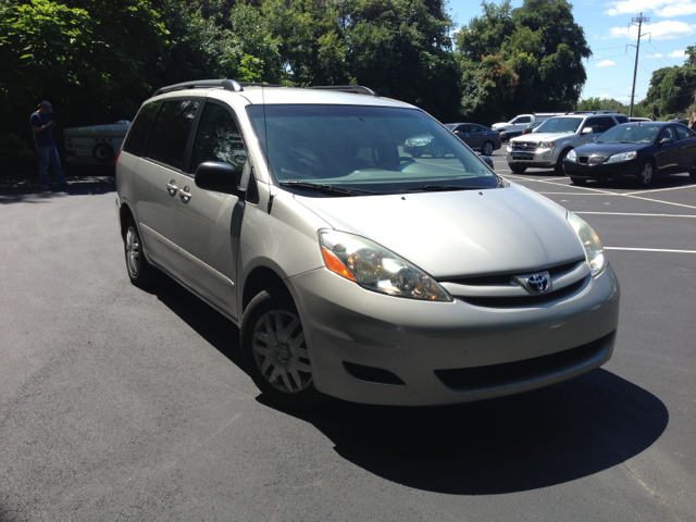 Toyota Sienna 2006 photo 4